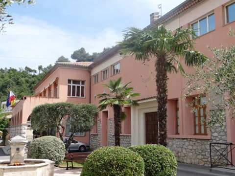 Couvreur Tourrette-Levens